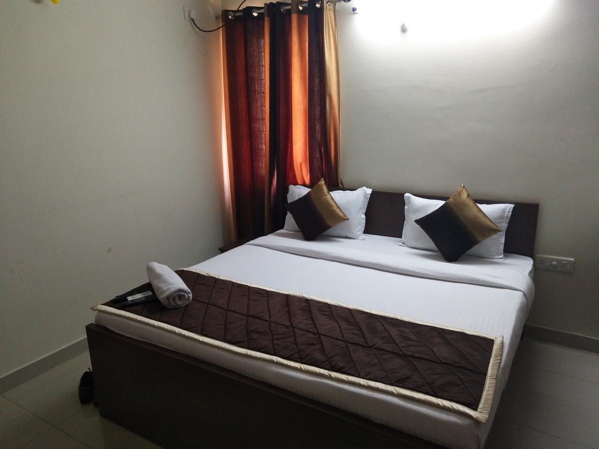 เฟรช ลีฟวิง ไพรม์ ไฮเทค Hotel ไฮเดอราบัด ภายนอก รูปภาพ