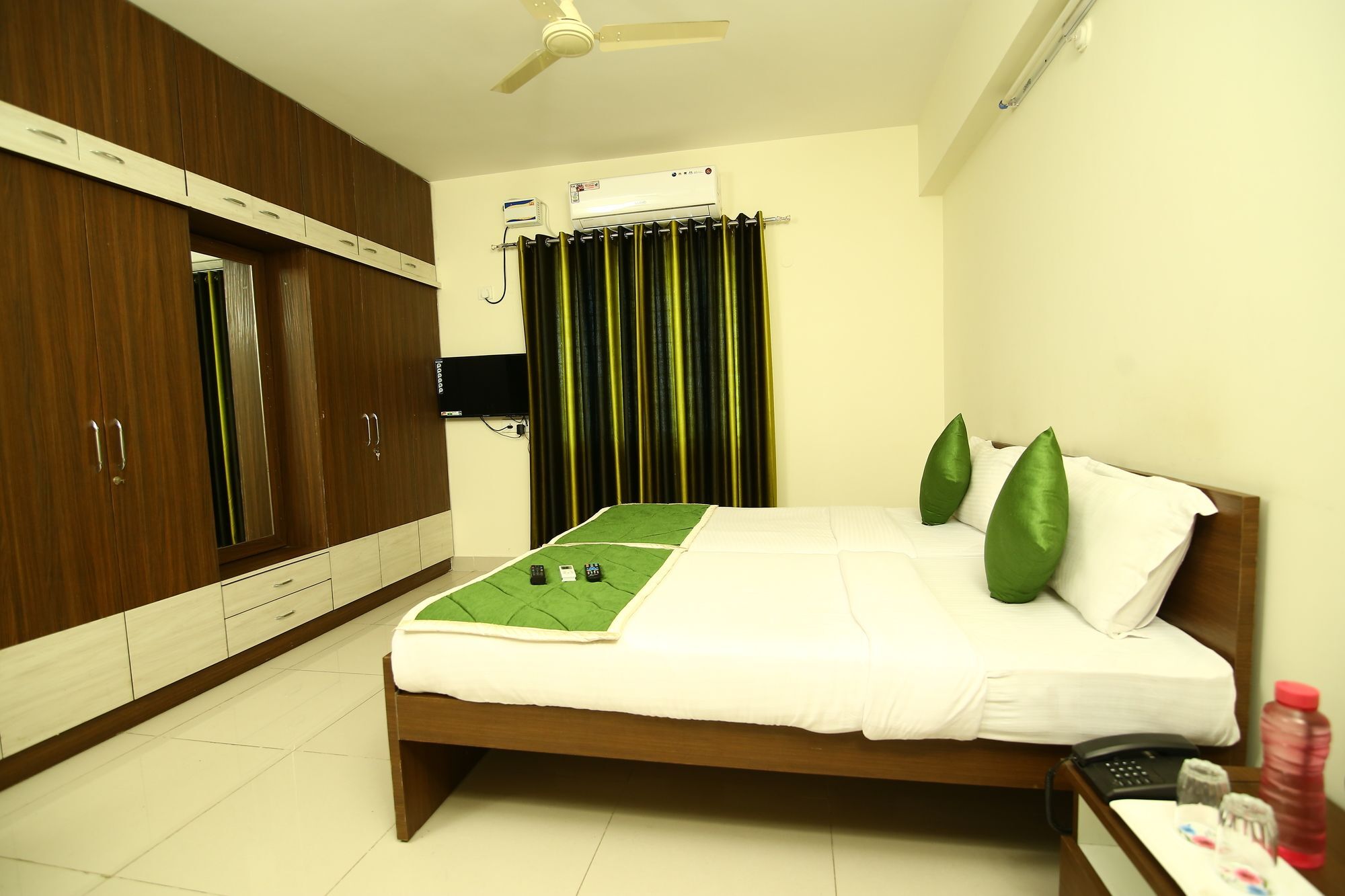 เฟรช ลีฟวิง ไพรม์ ไฮเทค Hotel ไฮเดอราบัด ภายนอก รูปภาพ
